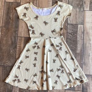 Cowcow Fly Print Octagon Cream Dress
